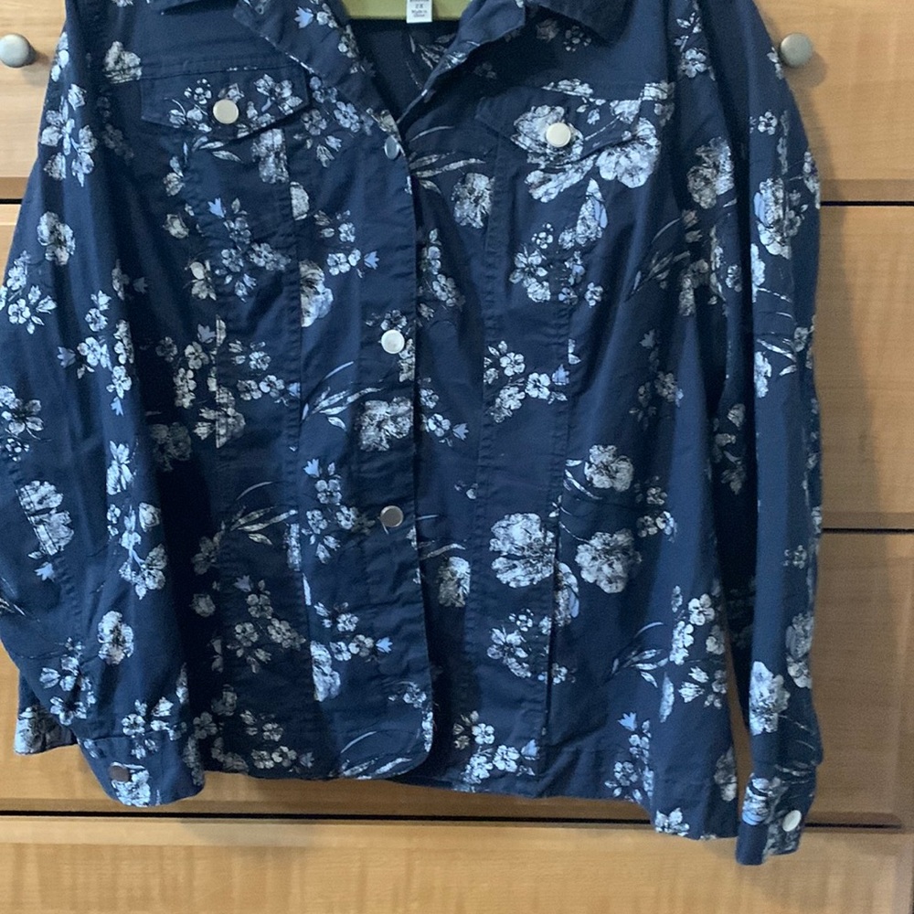 Short jacket